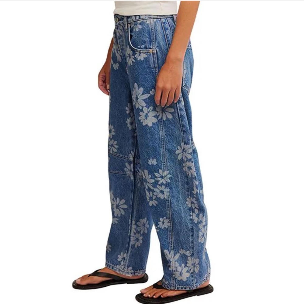 Free People Floral barrel Jeans